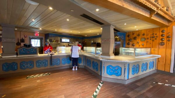 Kringla Bakeri Og Kafe Reopens in Epcot with Limited Menu