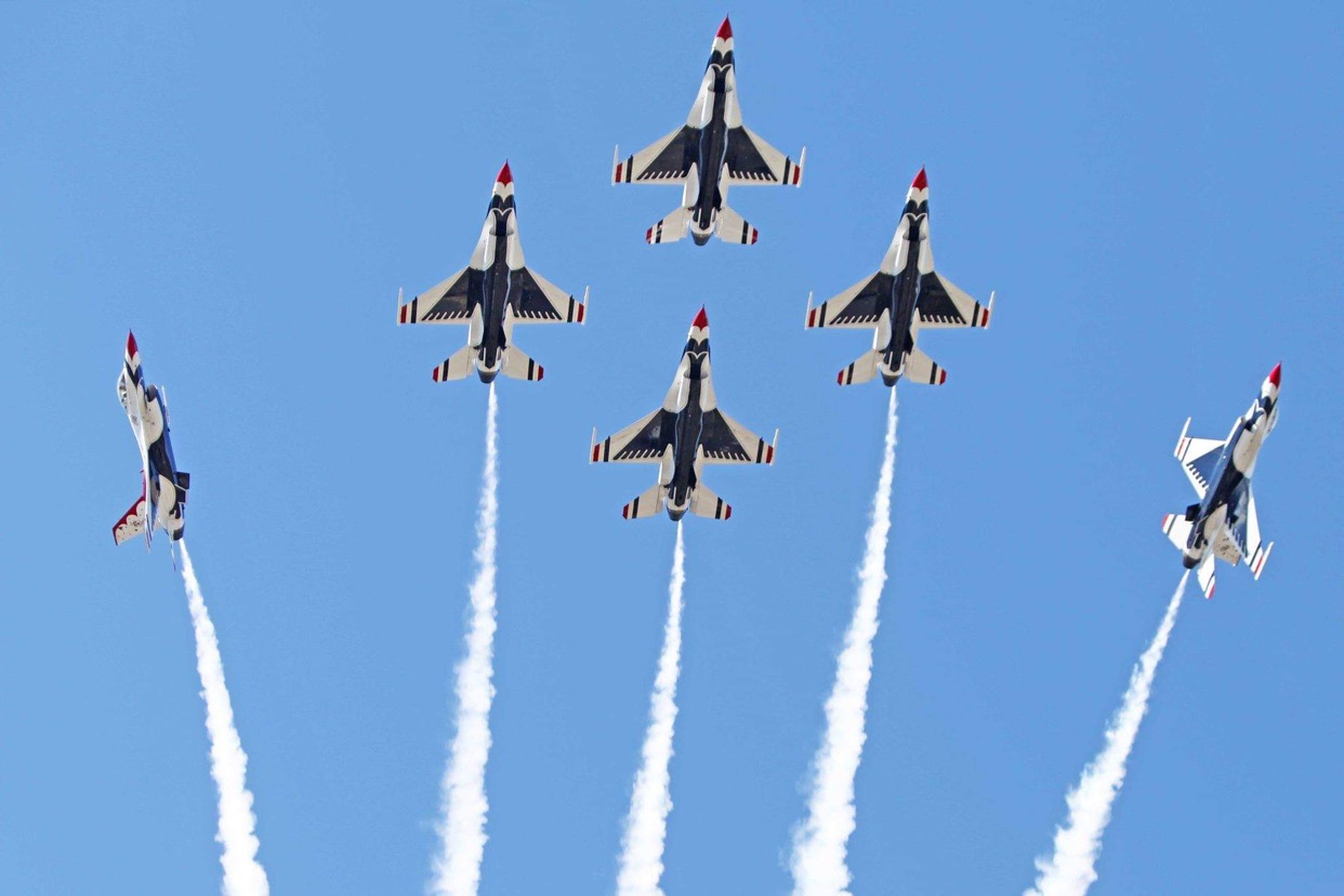 US Thunderbirds to flyover Walt Disney World to honor fallen military ...