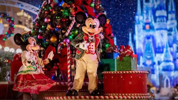 Disney World releases theme park hours for Christmas