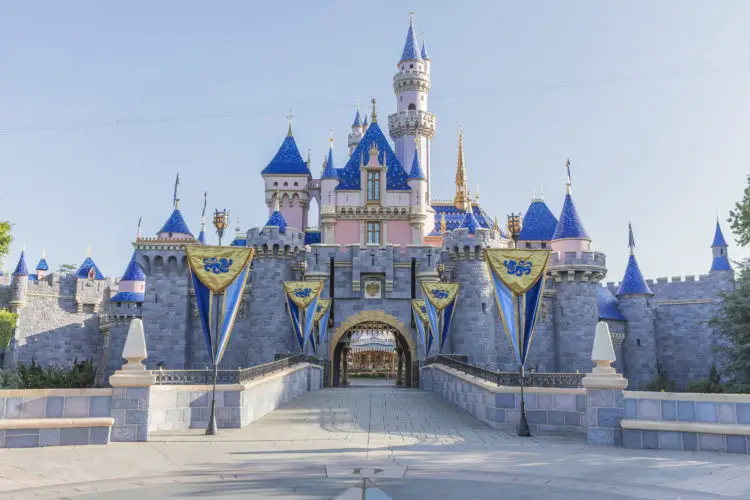 Disneyland Reservations Canceled Through 2020