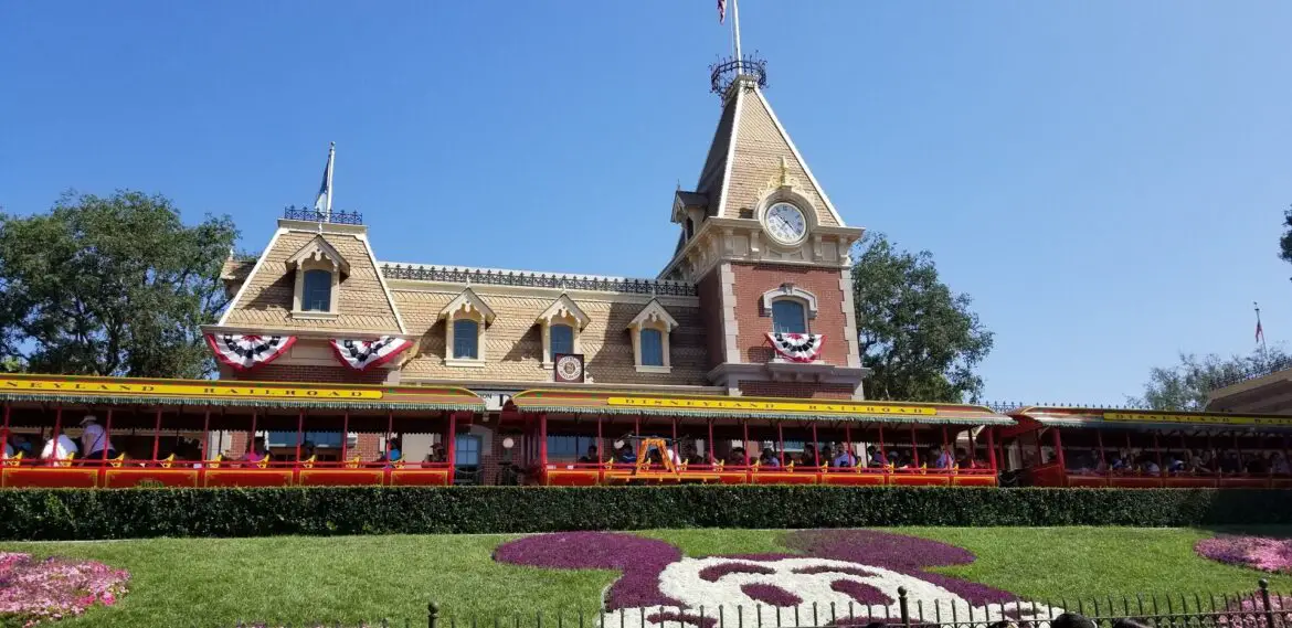 Disneyland Resort Hotel Reservations moved back to Mid November