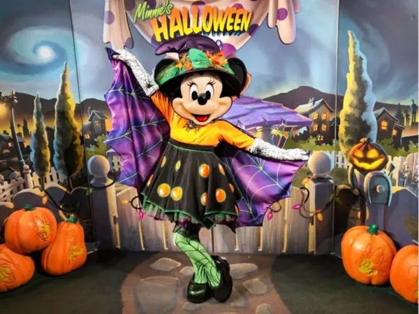 Minnie’s Halloween Dine at Hollywood & Vine is a monster of a feast!