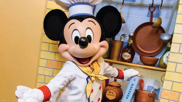 Mickey & Friends are returning to Chef Mickey’s Restaurant in Disney’s Contemporary Resort