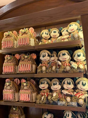 Jungle Cruise Minnie Main Attraction Collection Arrives at the Magic Kingdom