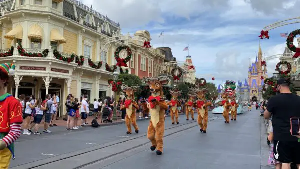 Here comes Santa Clause right down Main Street USA