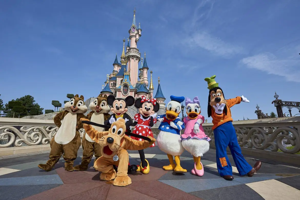 Disneyland Paris is offering €100 gift card to cancelled Christmas guests if they rebook
