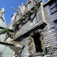 Celebrate Christmas at Diagon Alley in Universal Studios