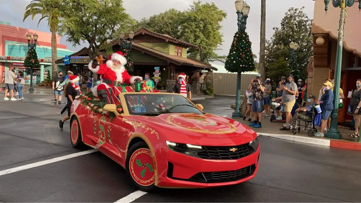 Ho Ho Ho! Santa Claus Cavalcade at Disney’s Hollywood Studios