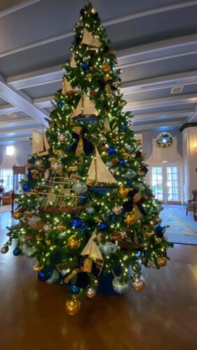 Christmas Decor Sails into Disney's Yacht Club Resort