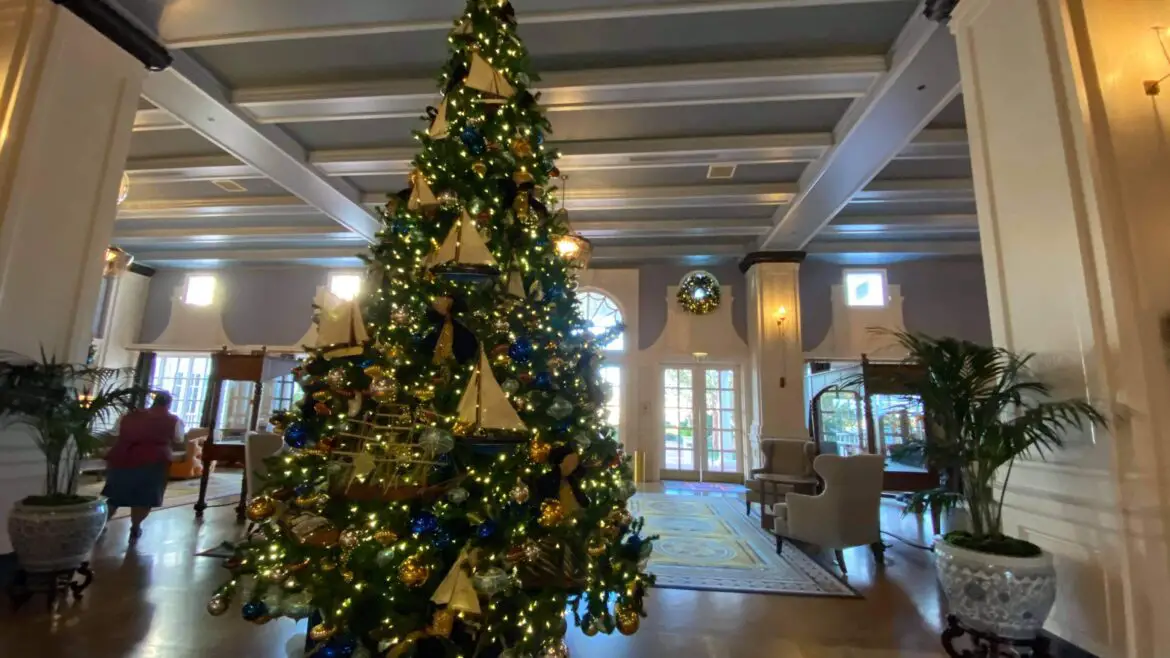 Christmas Decor Sails into Disney’s Yacht Club Resort