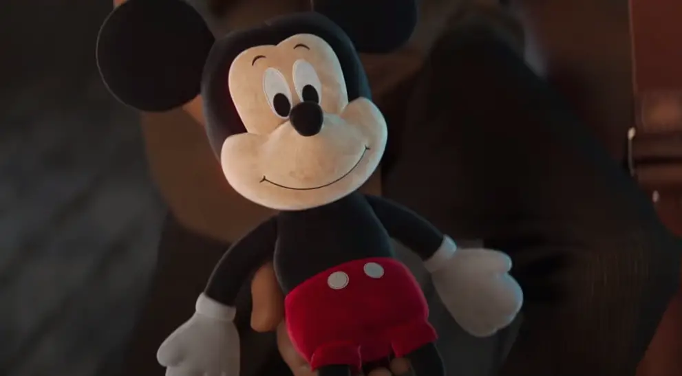 Bring the tissues for this Disney Holiday Advertisement