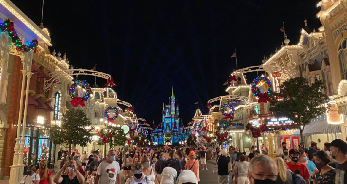Disney World increasing park capacity to 35%