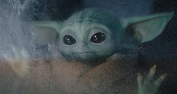 Lucasfilm Executive, Phil Szostak, Defends "Baby Yoda" Frog Egg Controversy in Chapter 10