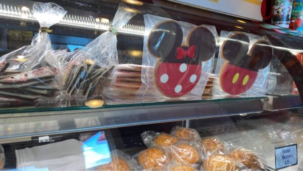 Gingerbread Mickey cookie boardwalk bakery