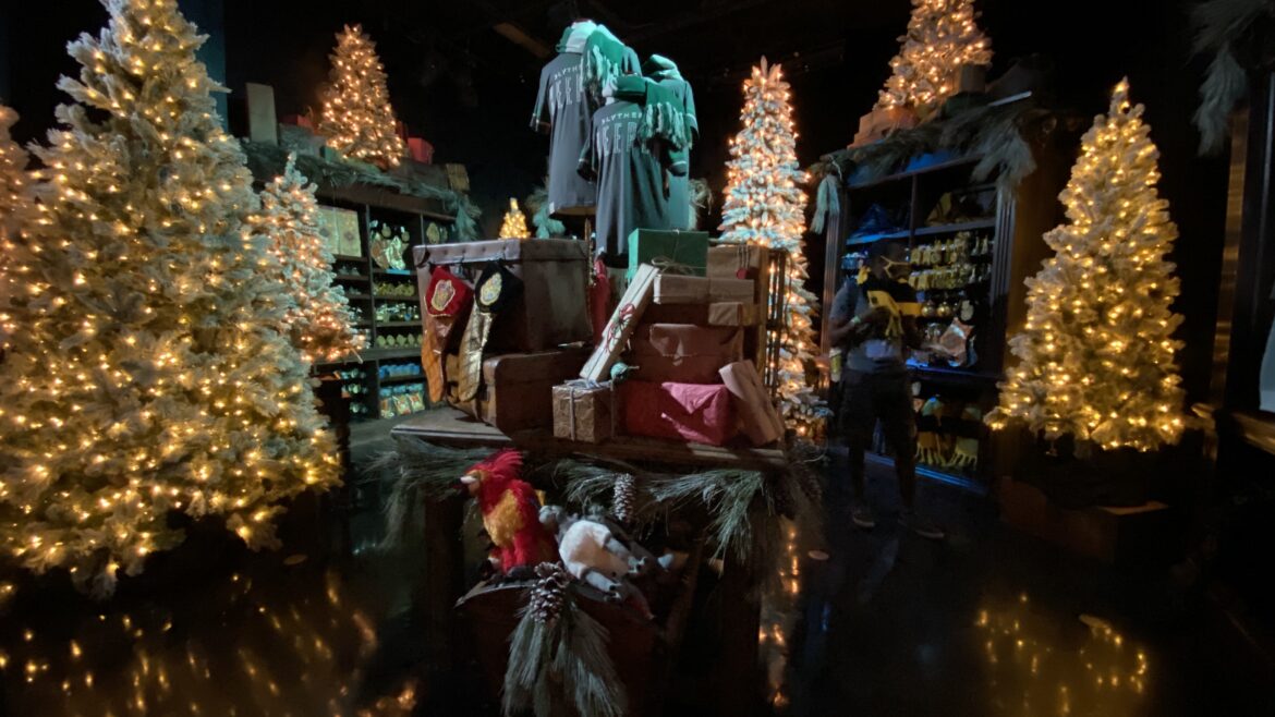 Universal Orlando’s Holiday Gift Guide