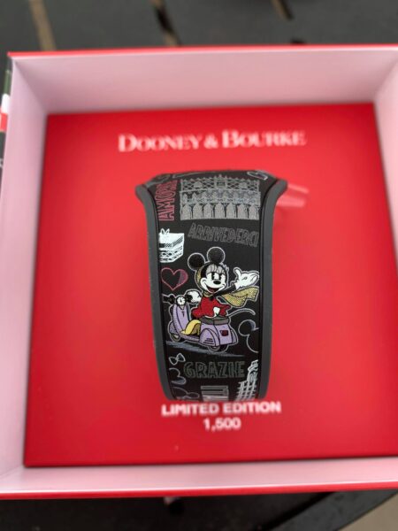 New Italy Dooney And Bourke MagicBand From Epcot World Showcase