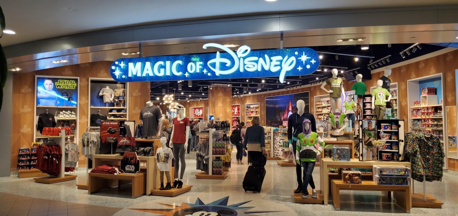 The Magic Of Disney Store Has Reopened At The Orlando Airport Chip