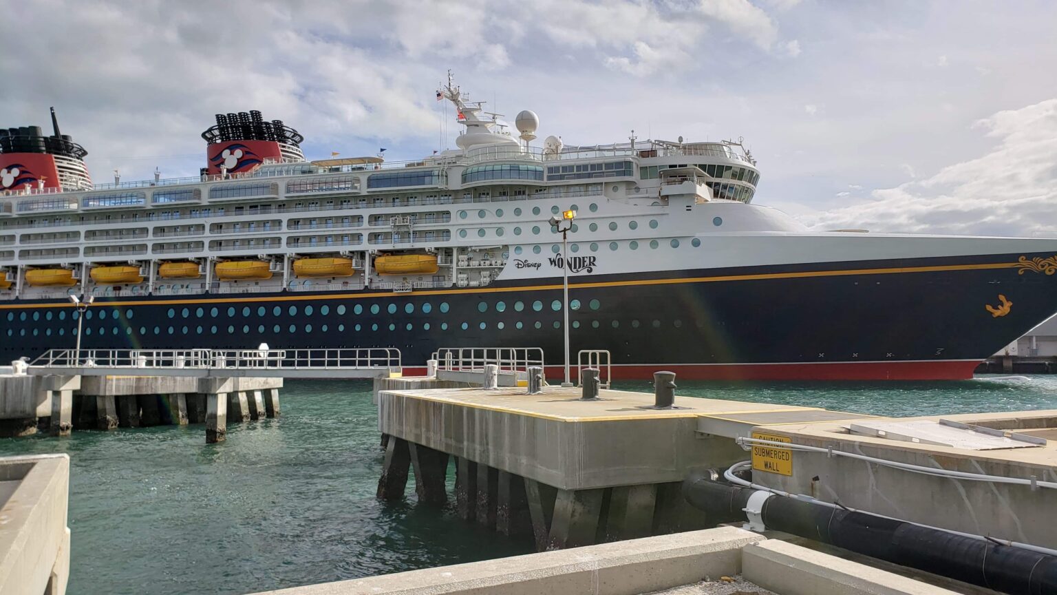 disney cruise port canaveral march 2023