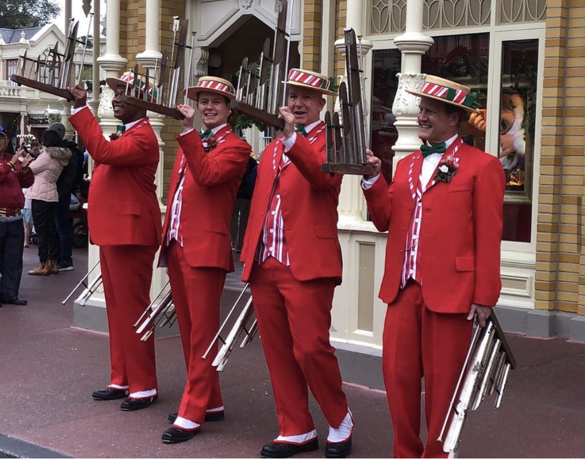 Tune in to a live performance of the Dapper Dans as they sing Holiday Favorites