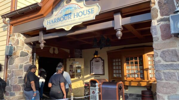 Peter Pan Flight queue extended though Columbia Harbor House