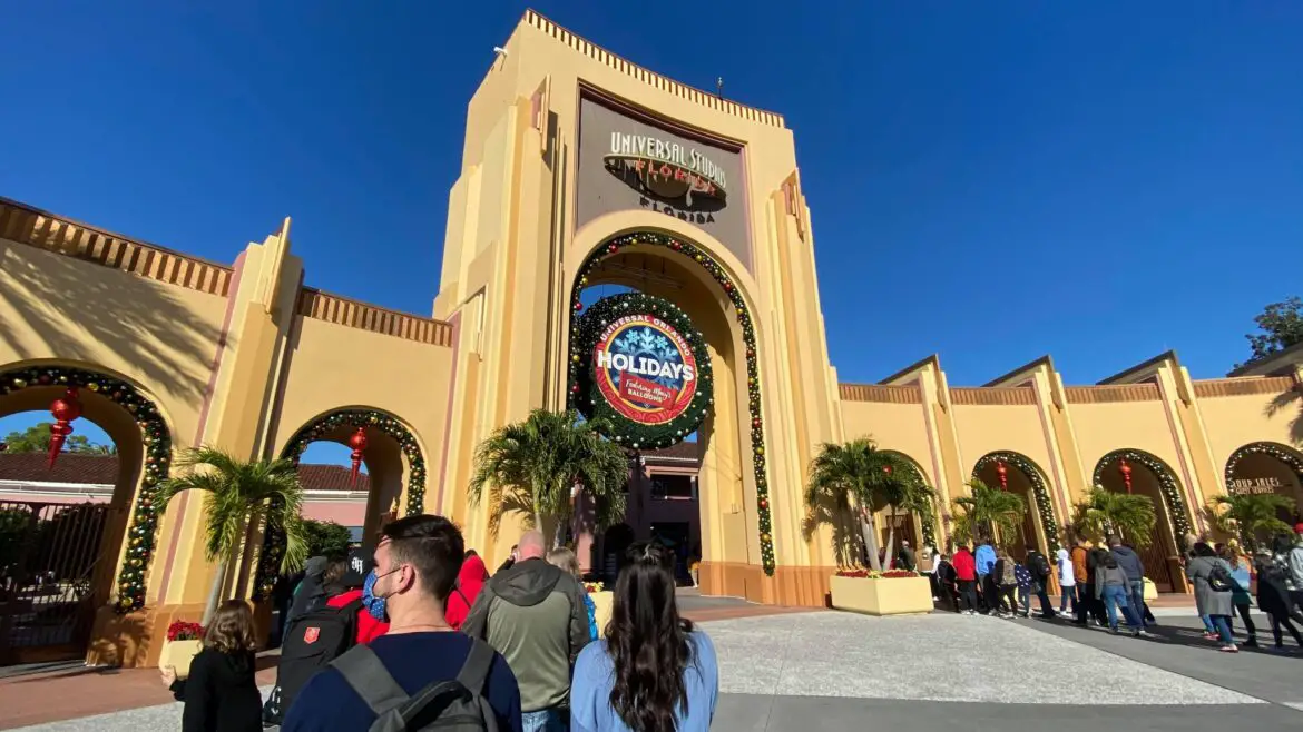 Universal Orlando reaches capacity just 10 minutes after opening