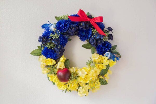 snow white wreath