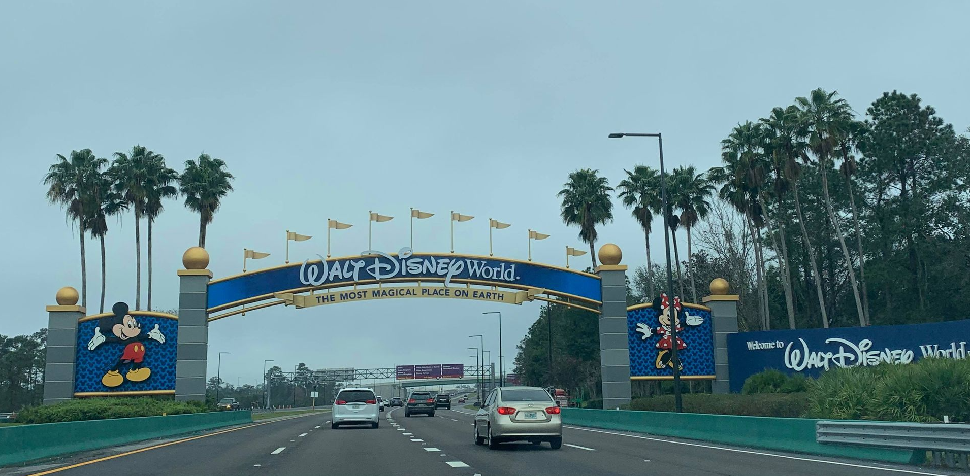 Welcome to Walt Disney World sign refurbishment now complete