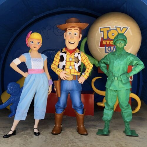 Woody Debuts With a New Look at Hong Kong Disneyland