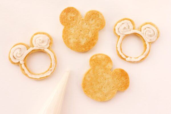 Mickey pinata sugar cookies