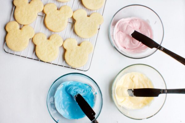 mickey valentine cookies