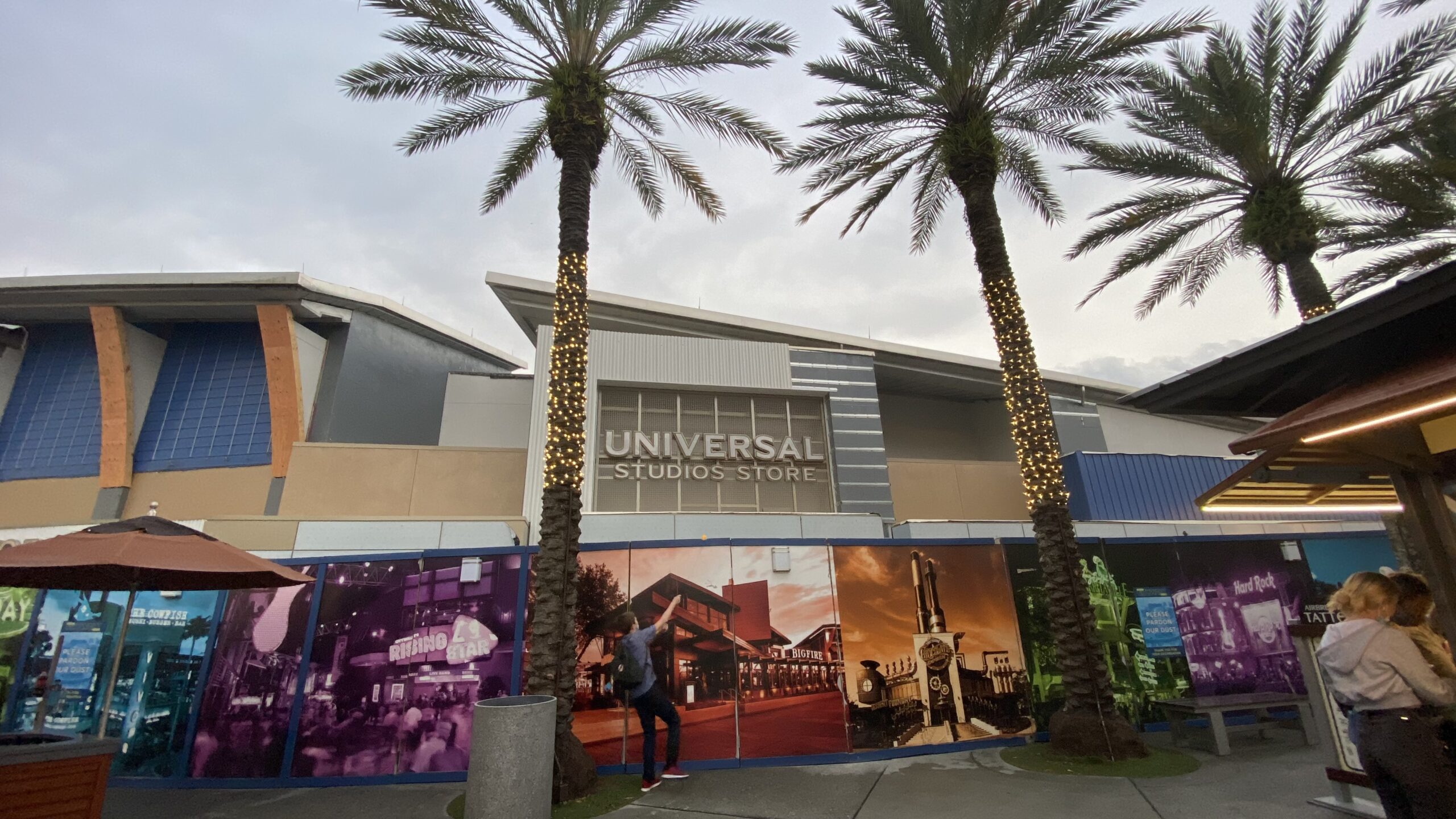 Universal Store in Citywalk Has a New Sign