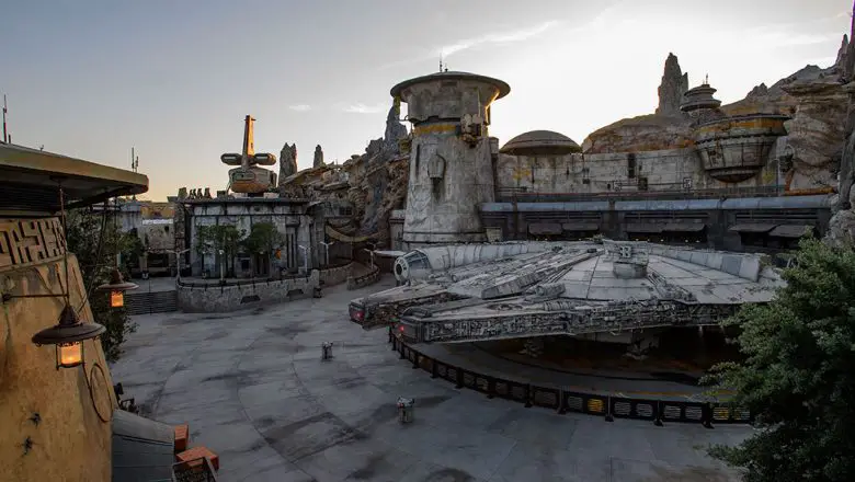 Reservations for Star Wars Day at Hollywood Studios almost completely full