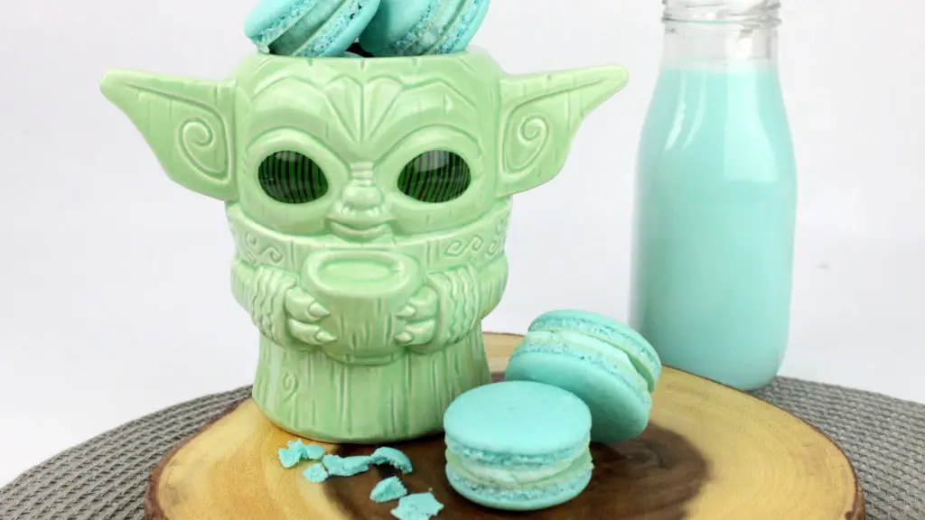 Make Your Own Baby Yoda Macarons At Home!