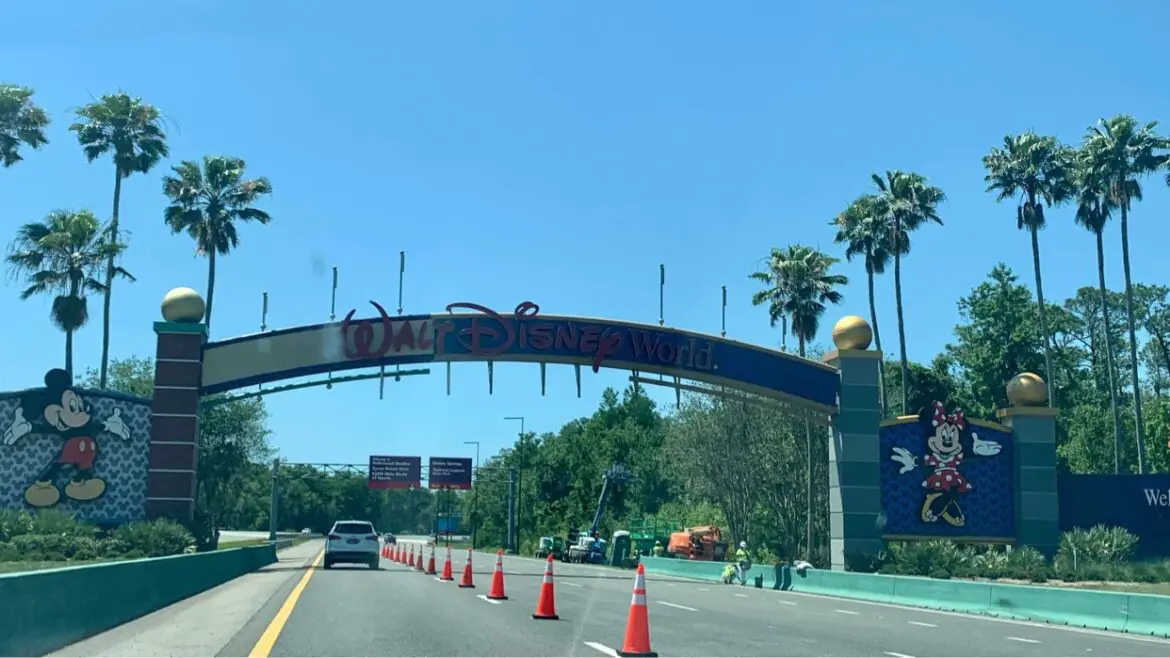 Final Disney World sign being painted