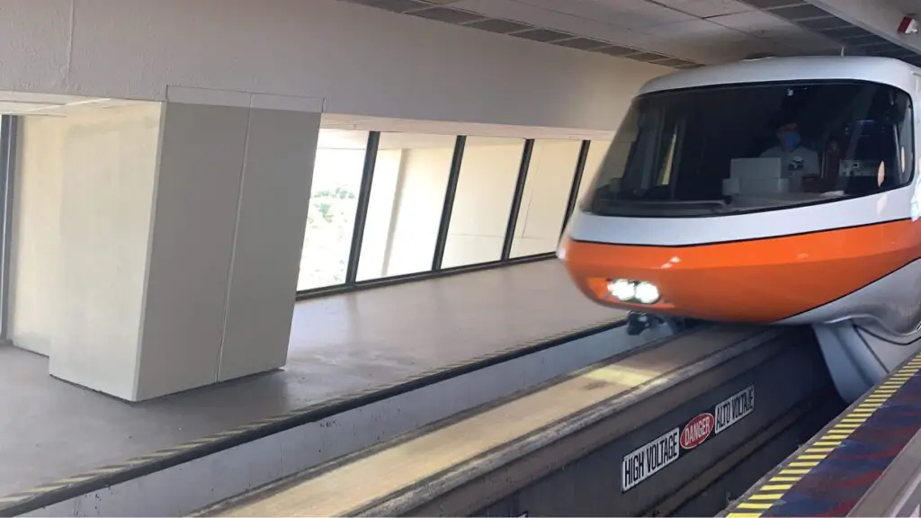 Monorail Orange returns to service at Disney World