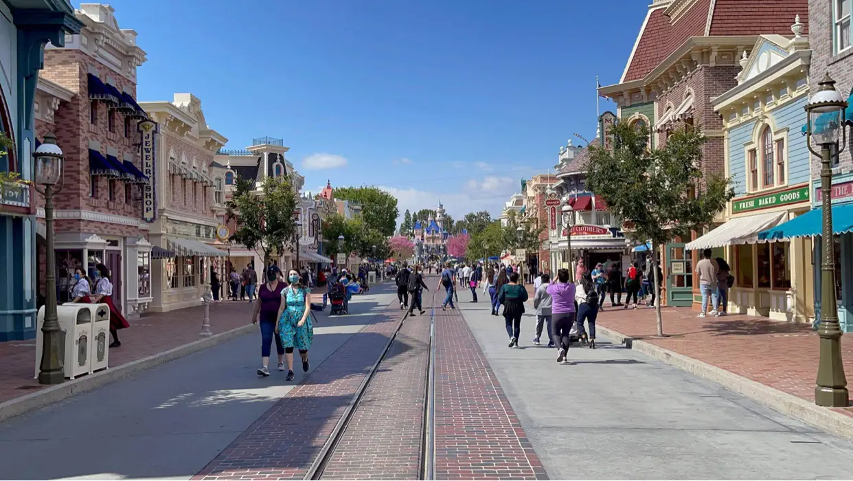 Disneyland able to increase capacity from 25 to 35% | Chip and Company