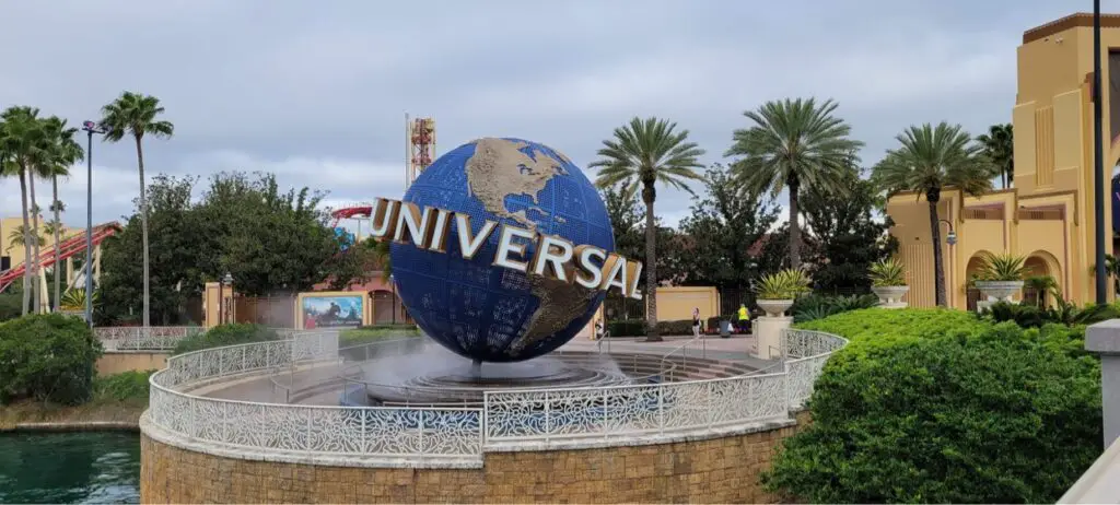 Universal Orlando increasing hourly wage effective next month