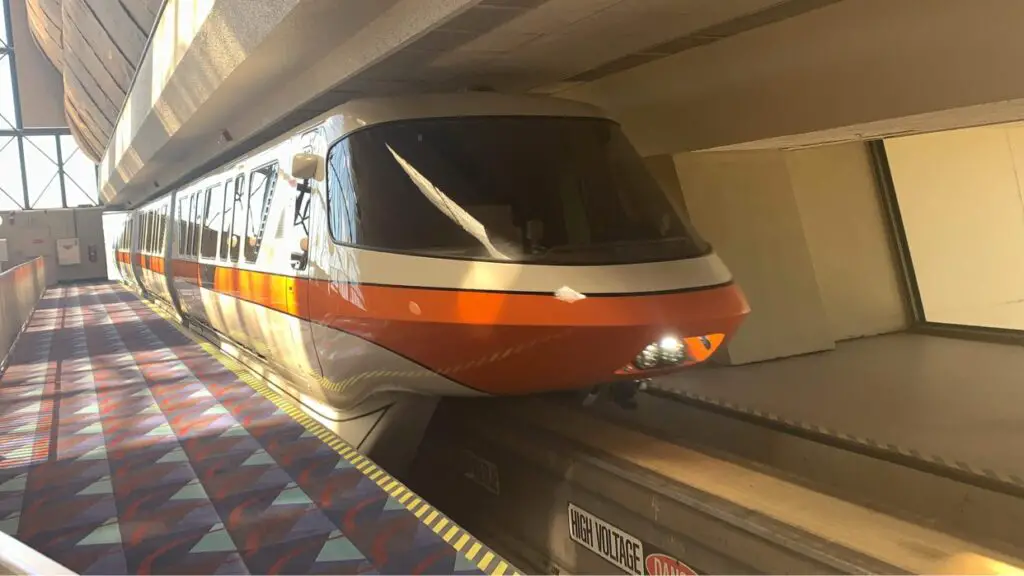 Monorail Orange returns to service at Disney World