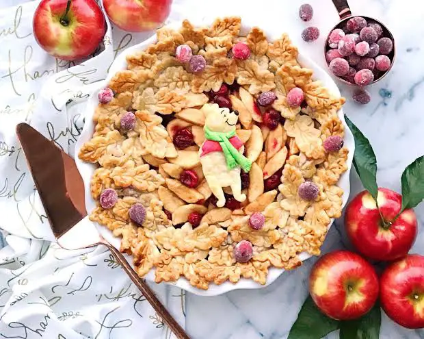 Share A Delicious Winnie The Pooh Apple Pie With Your Family!