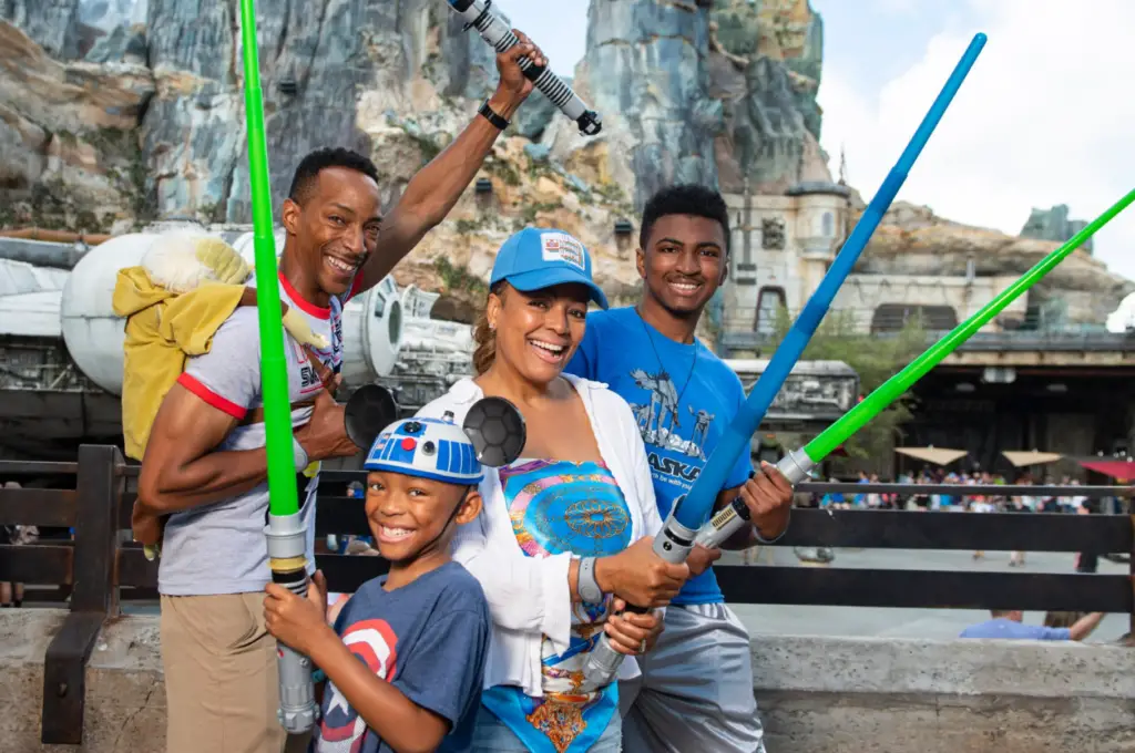 Actress and director Kim Fields visits Star Wars: Galaxy's Edge