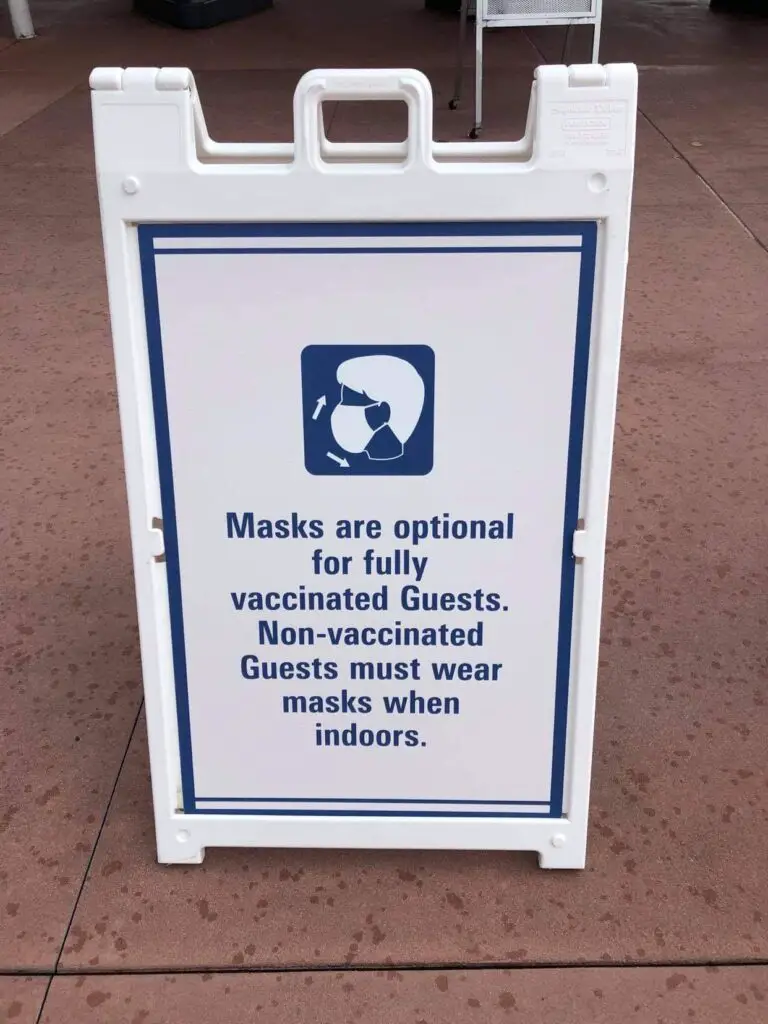 New Mask Signage now on display at Walt Disney World Theme Parks