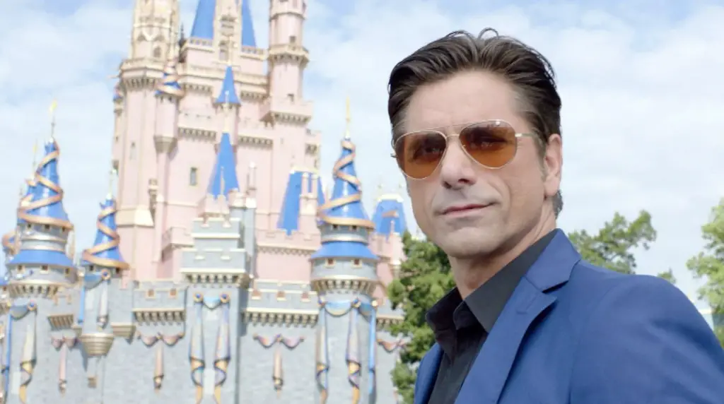 John Stamos Shares His Favorite Salad Comes from the Disney Parks!