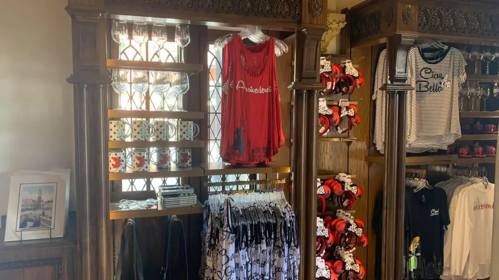 Minnie Mouse Collection at Italy Pavilion
