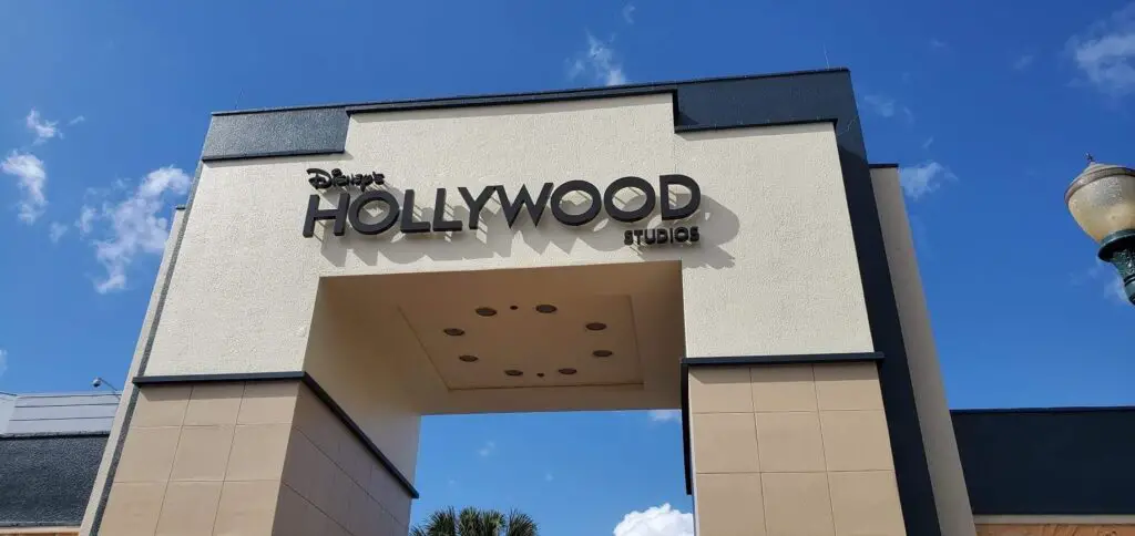 Hollywood Studios extends park hours through August
