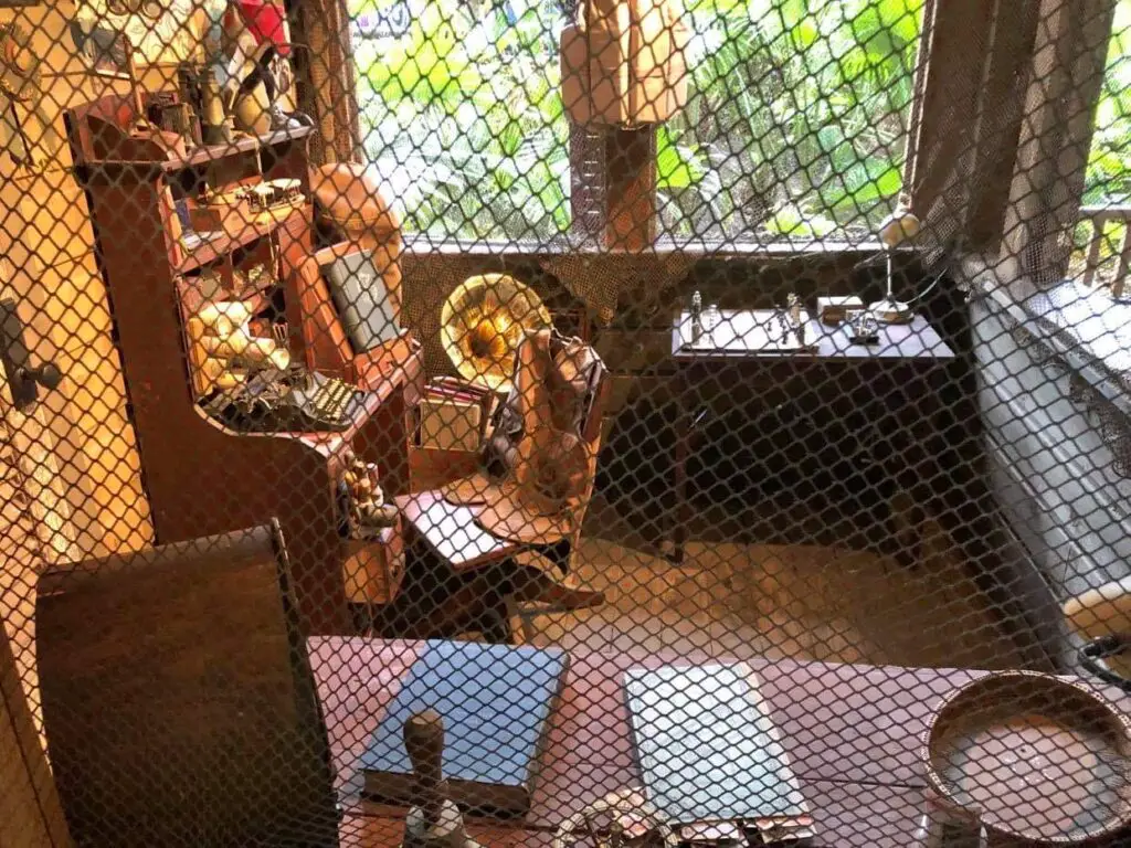 New Decor for the Jungle Cruise Skipper's Office has been added