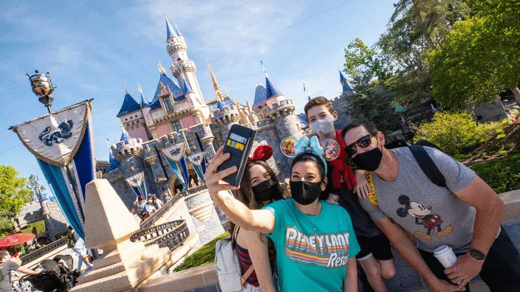 Face Masks Returning to Disneyland on July 30th