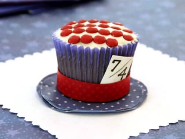 Mad Hatter's 4th of July Cupcakes