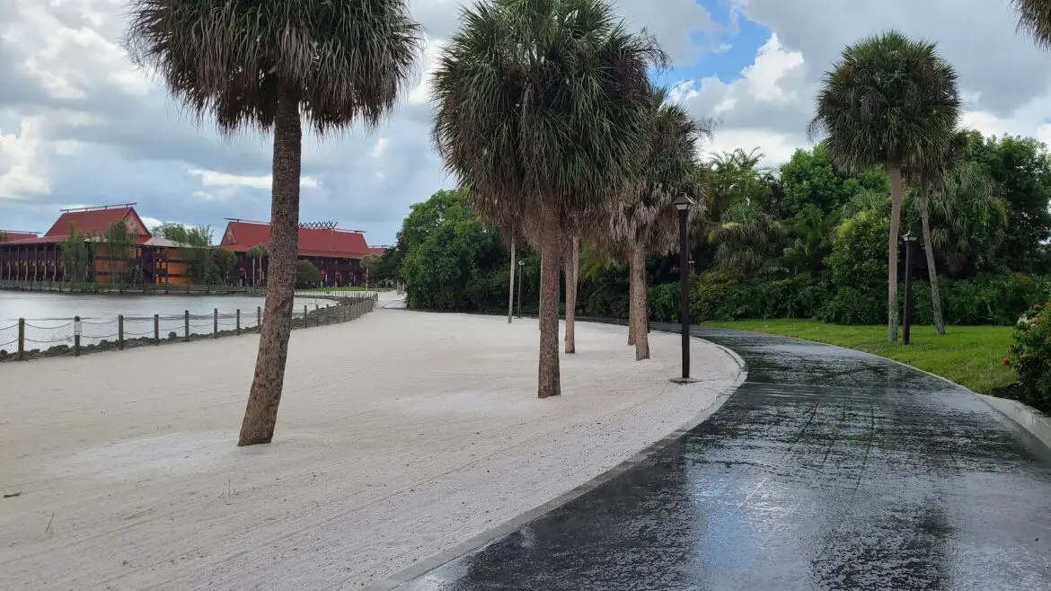 New walkway between Disney’s Polynesian & Grand Floridian is now complete