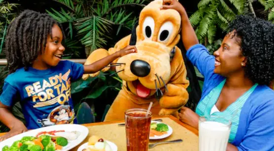 Disney Dining Plan returning soon with Pre-Paid Meals, Mobile Ordering and More!