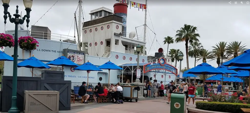 Dockside Diner reopening on Aug 22nd with an all-new menu